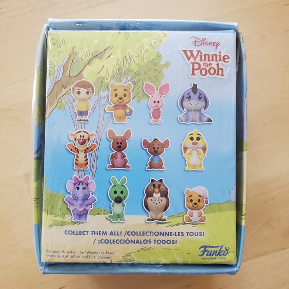 NIP Mini Funko Christopher Robin Vinyl Figure - Picture 2 of 3